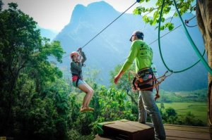 [라오스] [원데이투어] 짚라인+코끼리동굴+물동굴튜빙+캬약킹+블루라군1