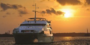 발리 하이 선셋 디너 크루즈 