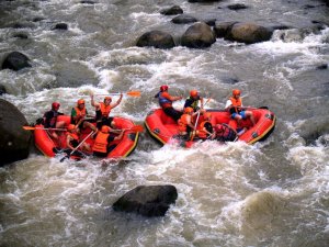 마나도 니망가강 래프팅 (마나도 시내 호텔 왕복 픽업 제공)