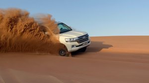 두바이 사막 사파리 투어 (바비큐 저녁 포함)