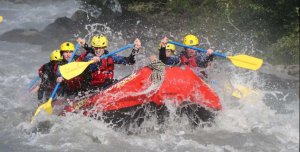 루치네에서 즐기는 래프팅