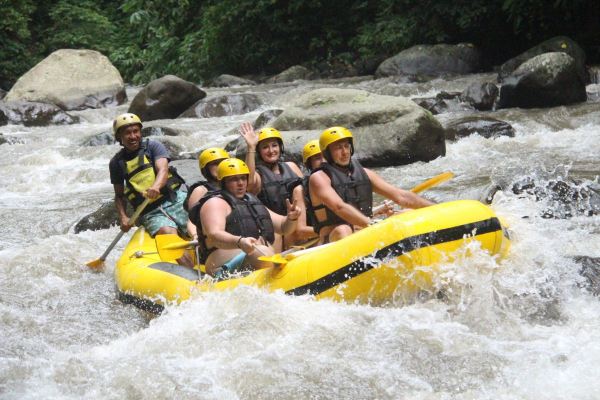 옐로우 가든 아융강 래프팅