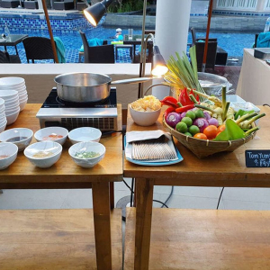 푸켓 그랜드 머큐어 푸켓 빠통 버블스 레스토랑 해산물 디너 BBQ