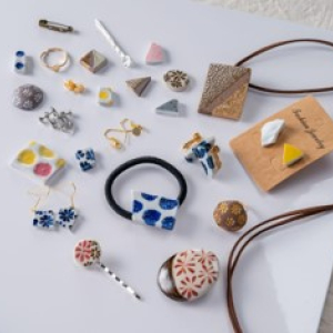 [사가현] 히루젠 도자기원의 도기로 만드는 액세서리 체험! (미술관, 정원 입장료 포함)