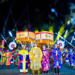 띤호아 베트남 전통쇼 - 그랜드월드 푸꾸옥 왕복차량가능