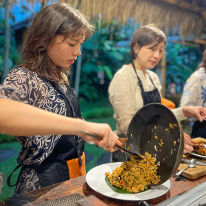 우붓 반딧불이 및 빌리지 이브닝 투어