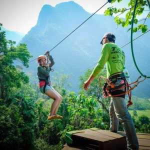 [라오스] [원데이투어] 짚라인+코끼리동굴+물동굴튜빙+캬약킹+블루라군1